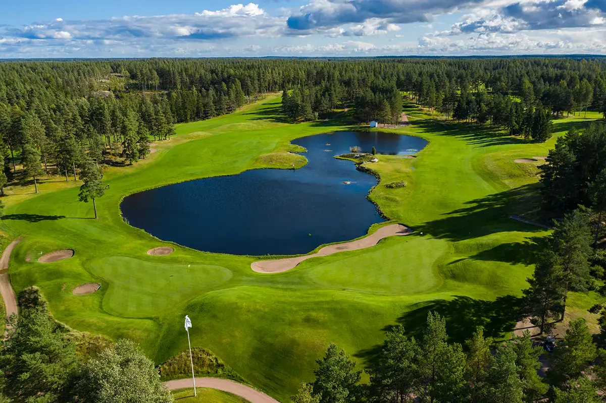 Aerial view of the lakeside course at Nordcenter Golf & Country Club